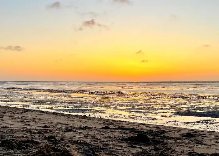 Familienfreundliches Ferienhaus In 5 Min Zum Strand Mit Terrasse Und Kostenlosem Parkplatz